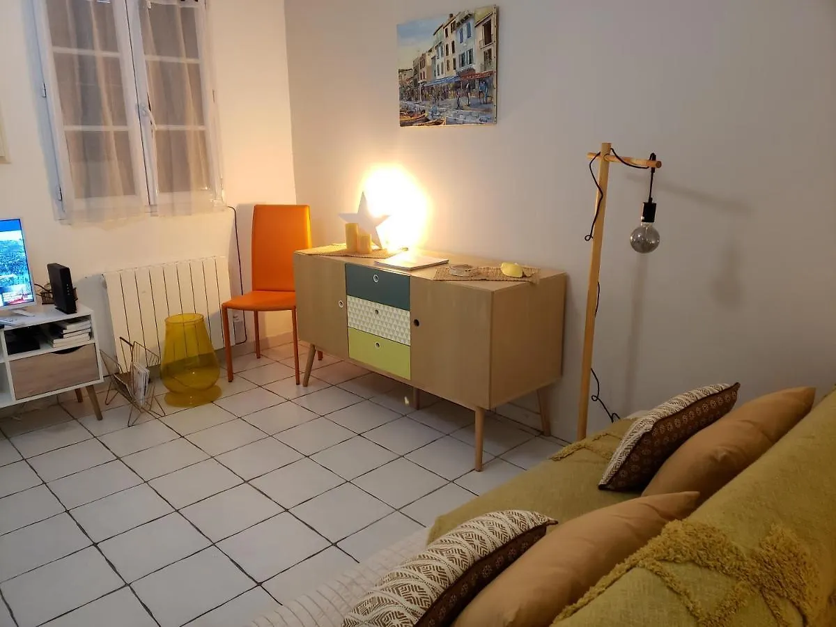 Apartment Cassis Centre 100 M Du Port Place Parking France